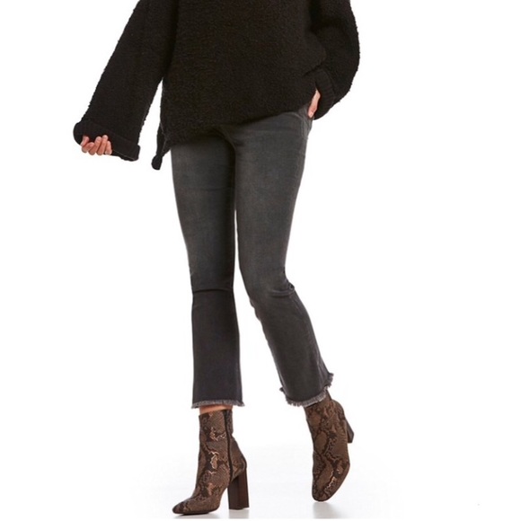 Free People Straight Frayed Hem Crop Jean - Picture 4 of 7